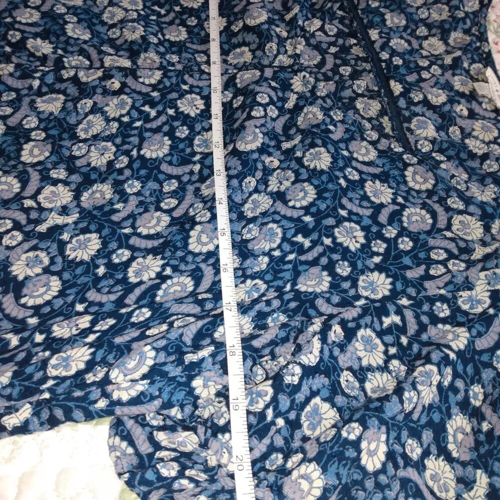 Bundle of 4 blouse's - Picture 2 of 12